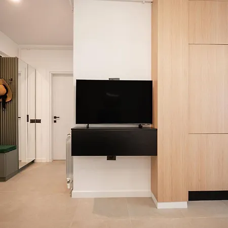 Beatrice In Odyssey Pool & Spa-parking