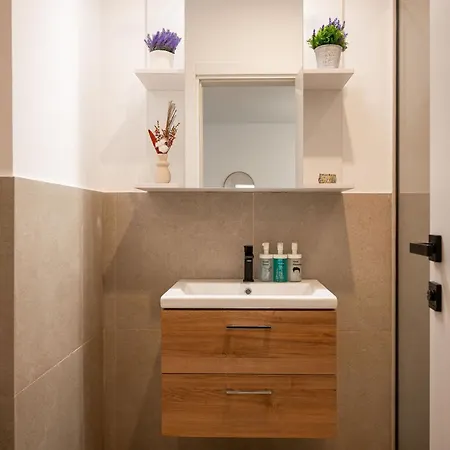 Beatrice In Odyssey Pool & Spa-parking Appartement