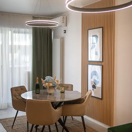 Apartment Beatrice In Odyssey Pool & Spa-parking